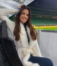 〝美しすぎるレポーター〟透け透けバレンタインショットにDAZN沸騰！「ピッチに降り立った女神」「スタジアムに行く楽しみが増えます」の声