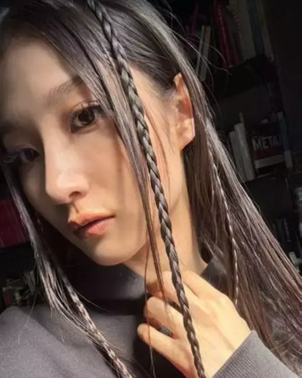 「前世はネズミ花火？」〝部屋で高速回転〟動画の23歳女優・七瀬恋彩に反響「無音で観たから尖ったホラー映画かと思った」「素晴らしいです〜っ!」の声