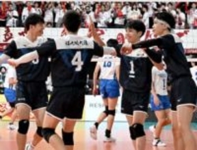 「日本一を取り流れをつくる」宣言通り全国Vのバスケ部に続く　福岡大大濠が完勝で初戦突破【春高バレー】