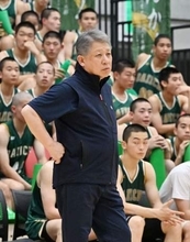 「かなり差がありますね」　福岡第一の井手口孝監督　33点差完敗のライバルに脱帽も、宿る雪辱心　【高校バスケIH福岡県予選】