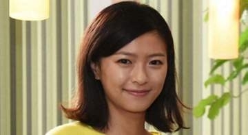 「えっ誰!?」「久々見た…」現在2児の母…榮倉奈々〝雰囲気一変〟姿に驚きの声「同一人物なの⁉」「一気に雰囲気が…」「クールで凛々しい」