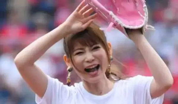 「これは危ない」〝抜けない指輪〟と格闘…変色＆腫れ…中川翔子の投稿に「すごい色変わっててビックリ」「この指輪を切るのは悲しすぎる」の声