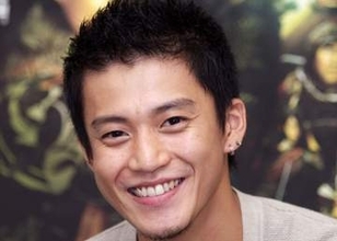 「これだけ変われるの驚く」仰天役作り…大河〝小栗信長〟の恐怖の演技に「どどどーやってるの?」「イカれ過ぎじゃない!?」