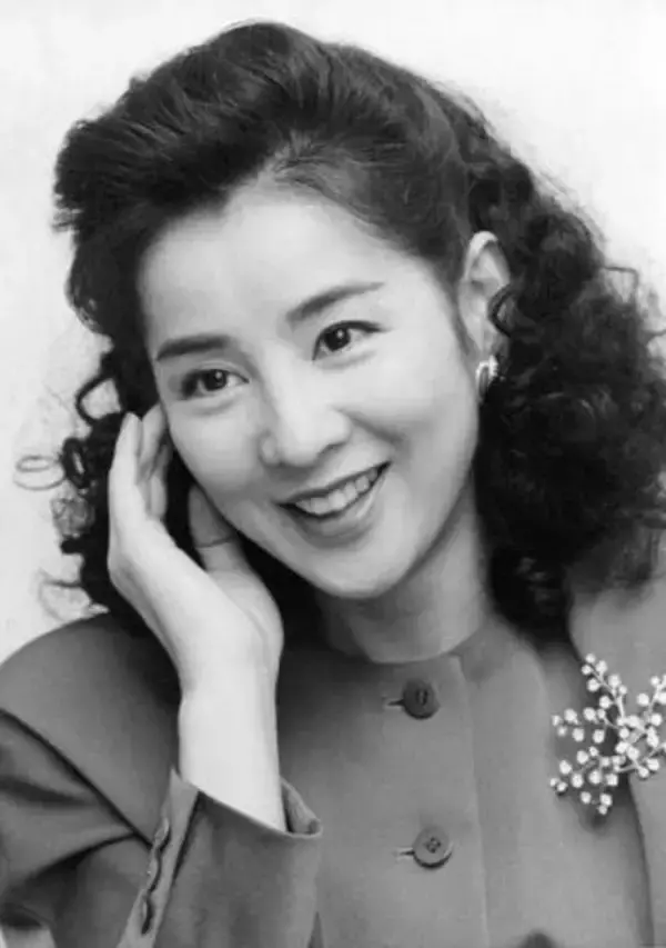 「お陰様で3タテ出来ました」〝西武ファン40年〟吉永小百合〝粋な差し入れ〟に「勝利の女神、健在ですね」