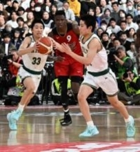 大黒柱不在も「やり切った」アクシデントばねにした福岡第一は4強で涙【高校バスケ・ウインターカップ男子】