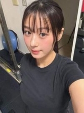 「見事としか言いようがない」髙野真央〝ロックオン〟水着ショットに「完全にブレイクするね」「最高傑作」