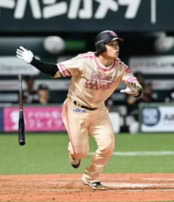 「1軍で出るのが大事」監督室に呼ばれたソフトバンク谷川原健太　自ら下した外野再挑戦の決断