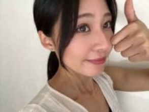 「爆笑した」AIの期待値高すぎ...〝ムキムキすぎる〟榎本樹羅のサンタコス写真に反響「頑張れば、ここまでいけるな」「漫画本を破くみたいに人間をちぎってそう」