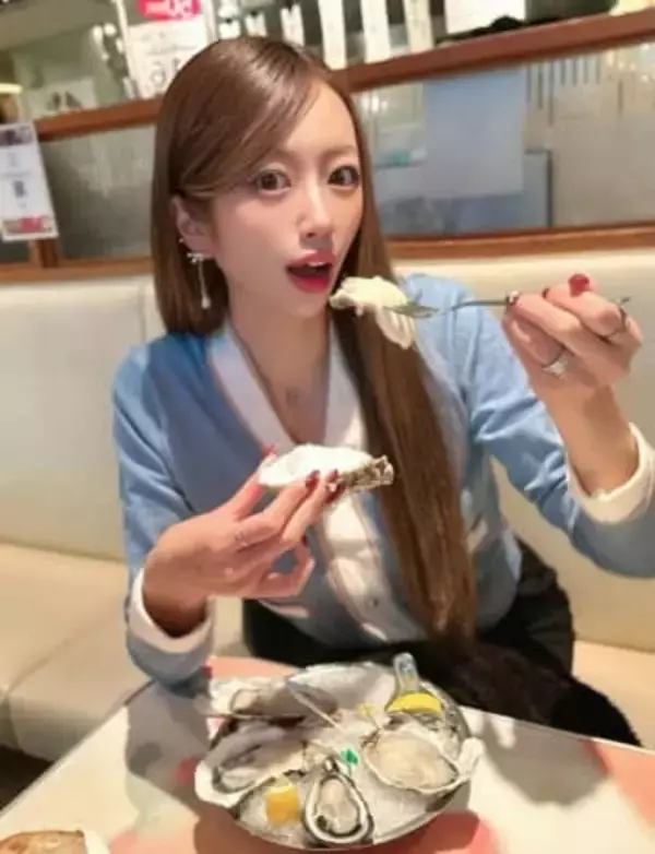 「早く世界にいっちゃって」9頭身・央川かこ、さすがの〝女王ショット〟に反響「本当に絵になる」「たまらん！」