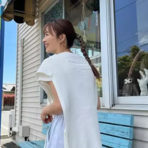 野球選手と結婚生活10年⇒42歳で20代男性と〝子連れ再婚〟19歳娘と2ショット公開の新山千春に「歳を重ねるほど美しさが増してる」「笑顔素敵」の声