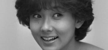 「ミカン持つのはお母様？」母は有名女優…中村彩賀アナ〝実家でお正月〟ショットに反響「お母さんの表情が目に浮かびます」「母は我が青春」