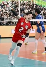 「四捨五入で166センチです(笑)」春高3位・東九州龍谷の「小さな大黒柱」東海大進学　アタッカー藤﨑愛梨の覚悟「負けるつもりはありません」