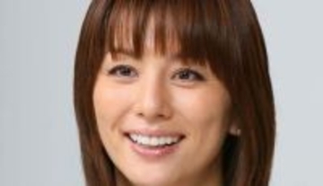 「あまり痩せて欲しくない…」大胆ファッション披露の米倉涼子「少しシェイプアップされました？」「カンヌ級」