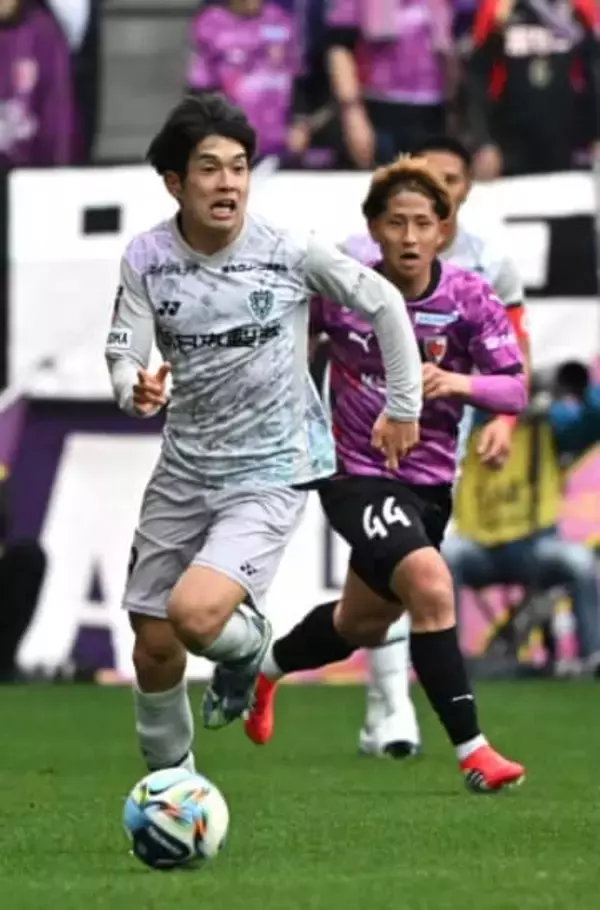 「自分がやっていくためにはどうしたらいいか考えた」MF奥野耕平、名門G大阪で磨いた走力【アビスパ福岡新戦力紹介⑦】