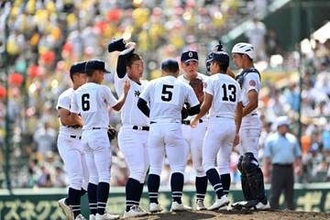 沖縄尚学の連覇消えた　初戦で横浜に完敗　エース末吉３回で降板【全国高校野球選手権】