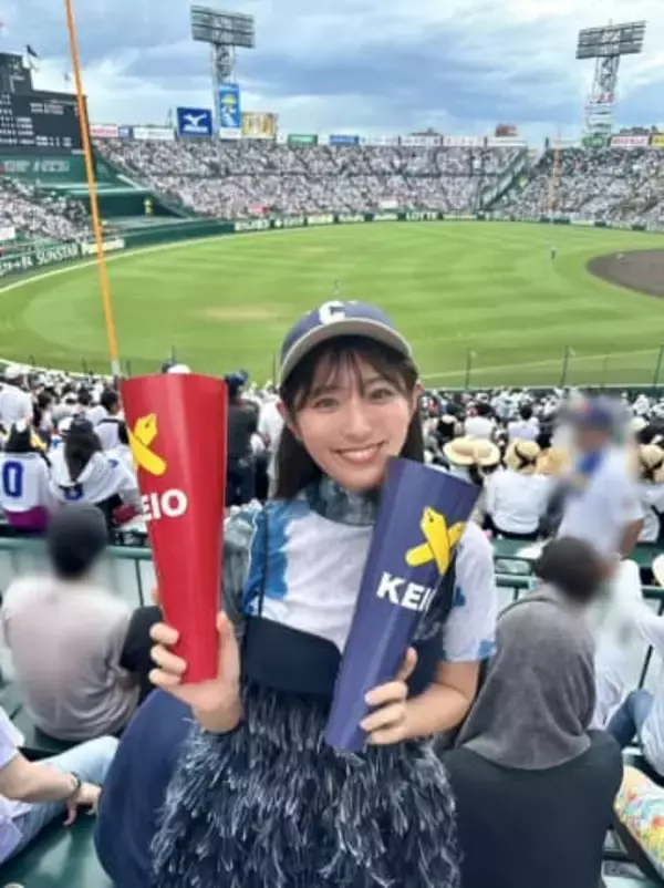 「凄く輝いてます！」慶應大チア部出身30歳アナ〝ホワイトニット〟ルヴァン杯MC報告ショットに反響「クラクラッ」「えぐい」