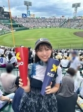 「凄く輝いてます！」慶應大チア部出身30歳アナ〝ホワイトニット〟ルヴァン杯MC報告ショットに反響「クラクラッ」「えぐい」