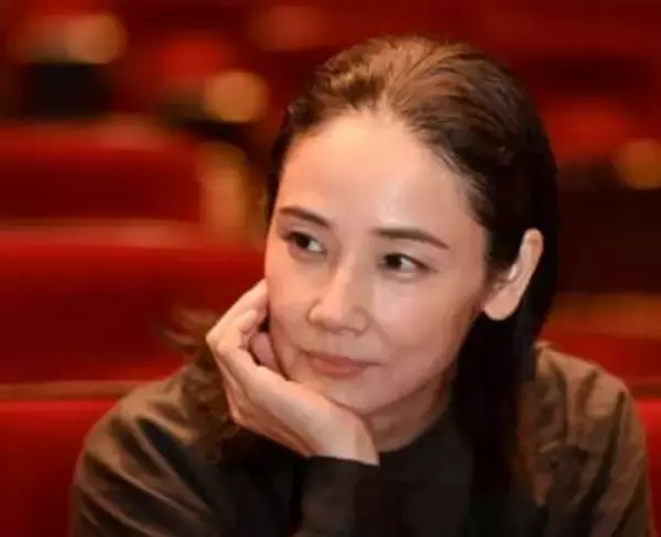 「出たな、安定の…」〝コスプレ〟吉田羊に反響続々「びっくり笑っちゃいます」