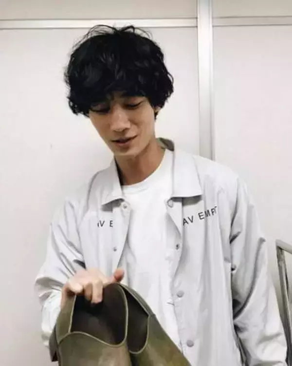 朝ドラで人気急上昇⇒翌年27歳で突然脳出血に…療養中の33歳俳優・清原翔〝久々の姿〟に感涙「必ず復活できると信じてる」「姿見られて嬉しい」