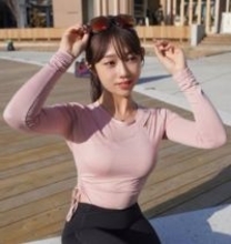 「やると思った…」「いつも通り」〝日本一強い女性アナ〟堀江聖夏、クリスマスコスで特技披露が話題「ただただすごい」「お見事」