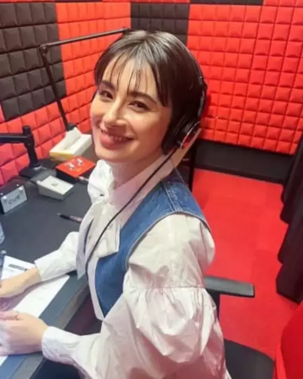 「ついにそこまでいったか」ホラン千秋〝まさかの相手〟とハグショットに反響「骨のある人が好みと聞いていたけど…」