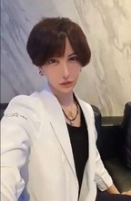 顔面整形に総額5000万円…美容外科医・たいせい先生〝無加工ショット〟に騒然「えぇ〜⁈加工ない方が…」「素敵です」