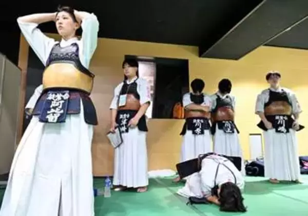 【玉竜旗高校剣道大会】号泣大将に「胸を張って」前回女子4強の筑紫台　準々決勝敗退も監督が励ましの声