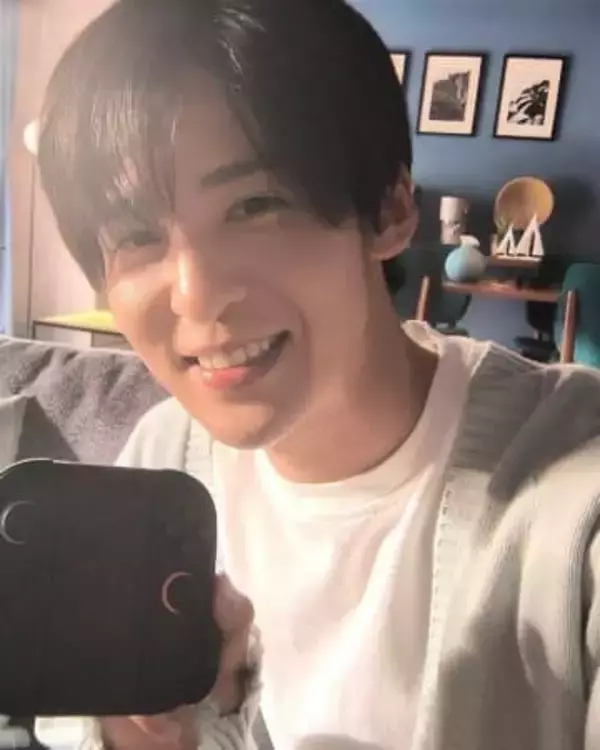 「血管がセクシーだな…あれ？？」目黒蓮、佐久間大介から貰った〝時計の文字盤〟にファンくぎ付け「わかってたけど」