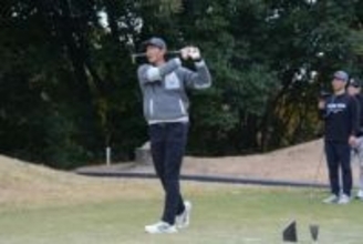 ソフトバンク斉藤和巳2軍監督の技術にホークス実況アナも驚き　豪快なショットに巧みな小技を連発