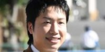 「伝説の猛者の風格が」金メダリストが〝激変〟老人に…「こんなんバレバレだろ」「びっくりするぐらい…」の声