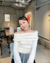 「みんな顔似てる」プロ野球選手と元アイドル夫婦〝雪の秋田で密着家族3ショット〟に「寒そう」「幸せそうで何より」の声