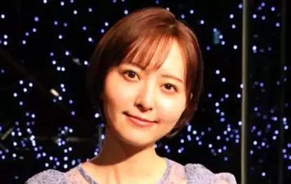 「最近潔く出してます」元アイドル森保まどか、最新ショットに「全開の方が倍増やね」「風邪ひかんように」