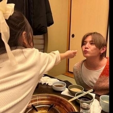 「やばくない？」「えっ待って」「誰って思ったら山田涼介だった」〝激変〟した33歳アイドル山田涼介に「表情きゅるかわ」「前髪ある！」驚きの声続々