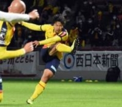 「熱く闘い、数多くの勝利を」J3ギラヴァンツ北九州にDF福森健太が5年ぶり復帰