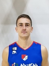 「全力を尽くすことが待ちきれません」ライジングゼファー福岡が課題のインサイドを補強　ドイツ出身のティム・シュナイダーを獲得