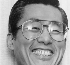 「お父さんに笑顔そっくり」父は33年前にがんで死去の逸見政孝さん…53歳タレント〝息子と2ショット〟に反響「父の享年を超えられたんですね」の声