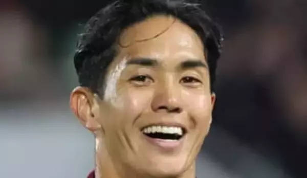 「奥さまかと思った」元日本代表〝慶應卒Jリーガー〟薄暮の庭園2ショット公開に反響続々「そっか同じ慶應なのか」武藤嘉紀の同級生ショット