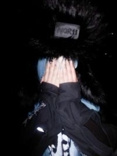 「大丈夫？」カニエ・ウェスト12歳長女〝両手にピアス〟衝撃ショットに賛否「自分の体を傷つけるには若すぎる」「世界で一番クールな12歳」