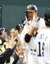 「本拠地に帰ったらよう打ちましたね」遠征4試合で3点のソフトバンク　福岡帰還で大量15得点に小久保監督笑顔　満塁弾の秋広優人を評価