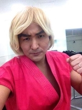「えっ同じ年!?」〝同郷の伝説アイドルと2ショット〟スリムクラブ真栄田に「どっちも若々しい」「意外」「絶対同窓会でモテる2人」