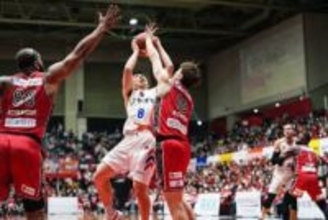 ライジングゼファー福岡が敵地で連勝ならず　熊本ヴォルターズに完敗　ワイルドカード争いは3ゲーム差に【Bリーグ2部】