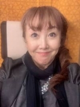 難病の夫と海外旅行2ショット…東ちづるの投稿に「心から嬉しいって伝わる」「2人の絆が身に染みます」の声