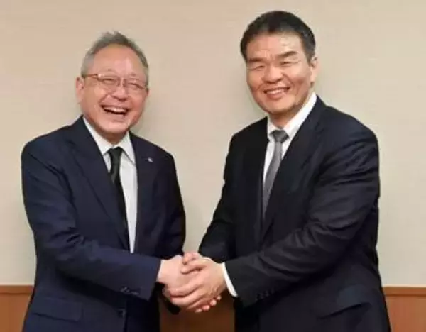 大相撲九州場所新担当部長の片男波親方「満員札止め継続したい」西日本新聞社来訪