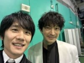 「ままま…まさか」「脳がバグって…」時代＆局超え！大河〝遊戯王コンビ〟まげ姿でデュエル実現「キター!!」「持ち方(笑)」「完全に世代のスタッフがいるな」