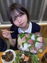 〝びしょ濡れ破顔ショット〟人気アイドルが話題「好感度爆上がり」「やり切った感、満載」「ガチで乗ってるんですね」「これを機に推したい」