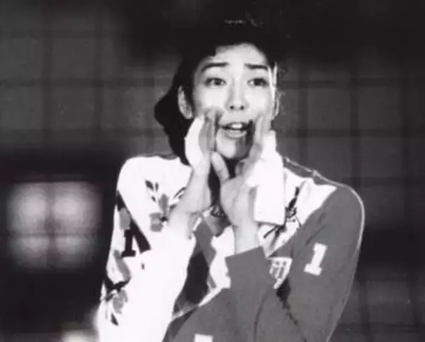 「現役引退し来年で30年」元女子バレー大林素子、「未だ現役」同じ42年生まれレジェンドと激レア2ショット「盟友に出会えるとは！」「違う世界でのトップ2人」