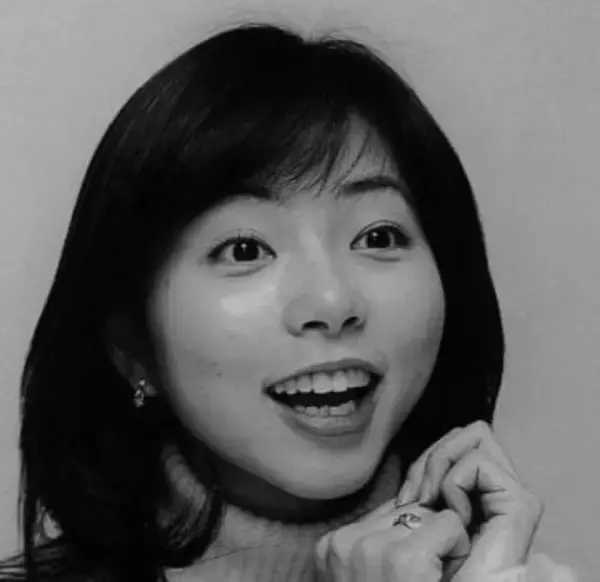 元NHK久保純子アナ〝大胆ホットパンツ〟ビーチ全開ショットに「最高やねー!」「幸せってこういうこと」の声