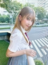 「よく事務所が許可したな」天羽希純〝袋とじ〟告知に大反響「おー！」「まさかの」