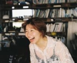 指を震わせ急接近…土居志央梨、圧巻〝キレッキレッ〟挑発ダンスに「ノリノリなの可愛い」「めちゃくちゃ妖艶」