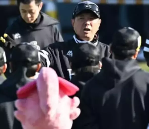 「何年かかるか分からないけど」　ソフトバンク小久保監督、究極目標「自走する組織」づくりへ、8項目のアンケート実施　「どのリーダーに向いているのか」